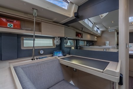 Bénéteau Oceanis 51.1 Sunday Girl