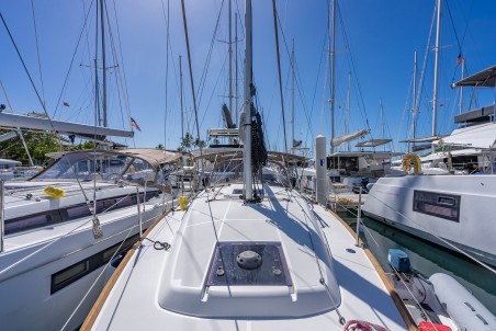Jeanneau Sun Odyssey 349 - 3 cab. Off The Clock