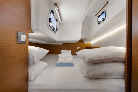 Jeanneau Sun Odyssey 380 - 2 cab. Soca Sleigh