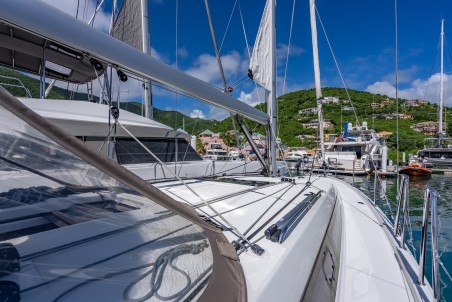 Jeanneau Sun Odyssey 410 - 3 cab. Easy Skanking