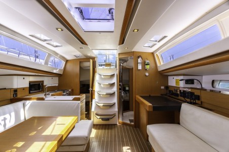 Jeanneau Sun Odyssey 44 DS Sea Wolf