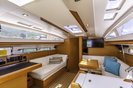 Jeanneau Sun Odyssey 44 DS Sea Wolf