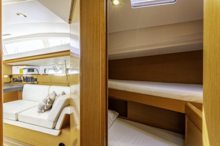 Jeanneau Sun Odyssey 44 DS Sea Wolf