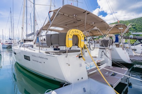 Jeanneau Sun Odyssey 440 - 3 cab. Air Guitar