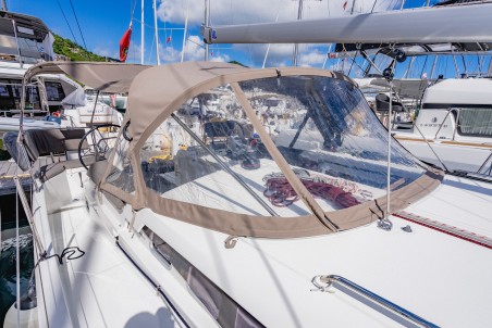Jeanneau Sun Odyssey 440 - 3 cab. Air Guitar