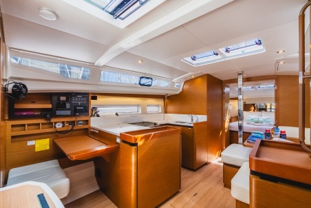 Jeanneau Sun Odyssey 440 - 3 cab. Air Guitar