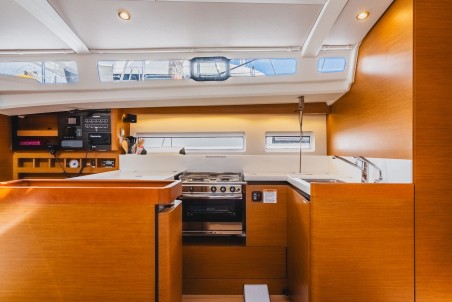 Jeanneau Sun Odyssey 440 - 3 cab. Air Guitar