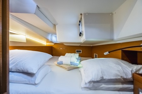 Jeanneau Sun Odyssey 490 - 4 + 1 cab. Cosette II