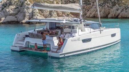 Fountaine Pajot Fountaine Pajot Astrea 42 - 4 + 2 cab. Satellite
