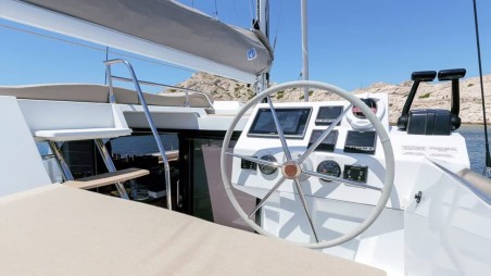 Fountaine Pajot Fountaine Pajot Astrea 42 - 4 + 2 cab. Satellite