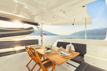 Lagoon-Bénéteau Lagoon 46 - 4 + 2 cab. Naya