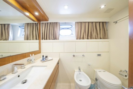 Cantieri Navali Falcon Falcon 115 Sanref