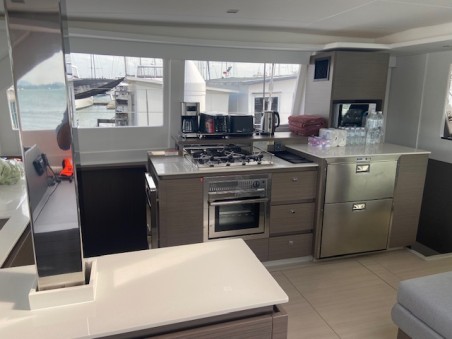 Leopard Catamarans / Robertson & Caine Leopard 50 Ms. Chief