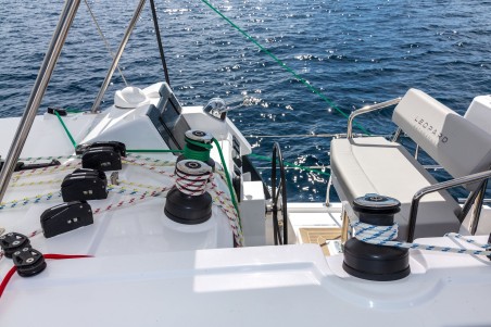 Leopard Catamarans / Robertson & Caine Leopard 42 - 3 cab. Freedom