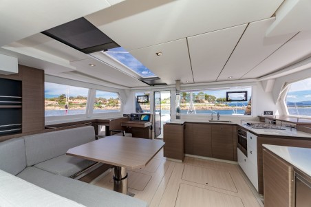 Leopard Catamarans / Robertson & Caine Leopard 42 - 3 cab. Freedom