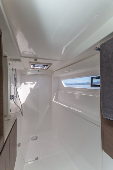 Leopard Catamarans / Robertson & Caine Leopard 42 - 3 cab. Freedom