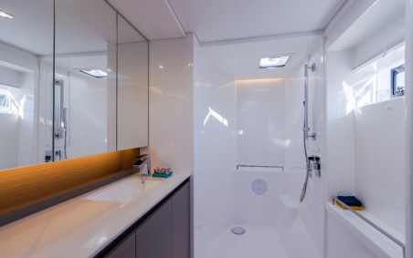 Leopard Catamarans / Robertson & Caine Leopard 50 Never Give Up