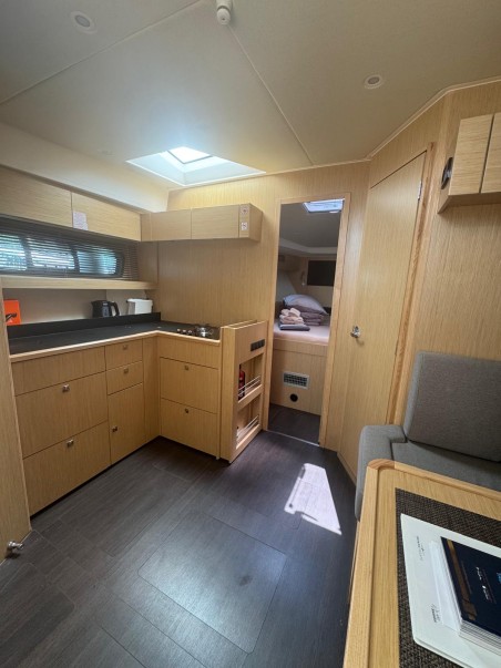 Bavaria SR41 | Czarter jachtu Chorwacja | Travelboat