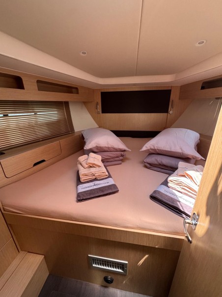 Bavaria SR41 | Czarter jachtu Chorwacja | Travelboat