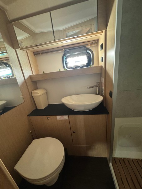 Bavaria SR41 | Czarter jachtu Chorwacja | Travelboat