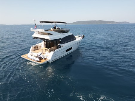 Bavaria Virtess 420 Fly | Czarter jachtu Chorwacja | Travelboat