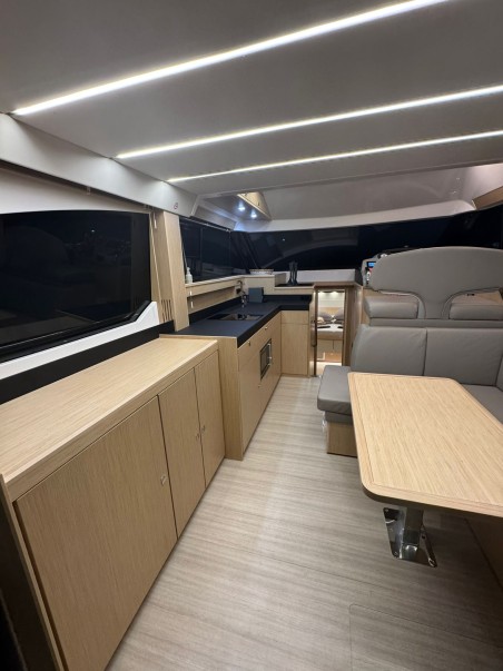 Bavaria Virtess 420 Fly | Czarter jachtu Chorwacja | Travelboat