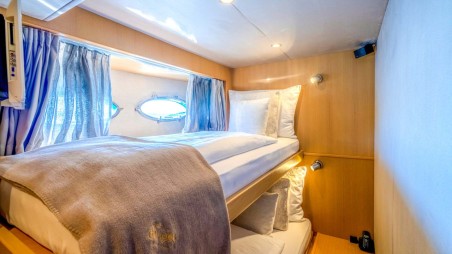 Princess Yachts Princess Y85 Insieme