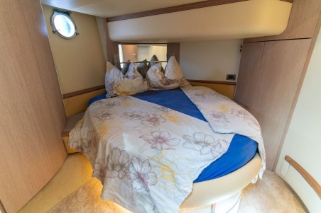 Azimut / Benetti Yachts Azimut 50 Flybridge Lena