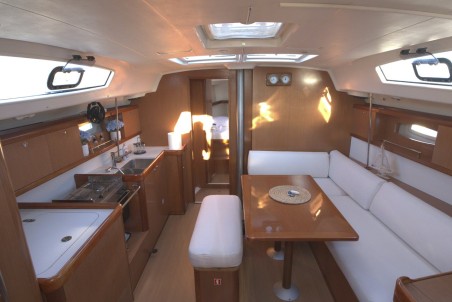 Bénéteau Oceanis 43 Aias