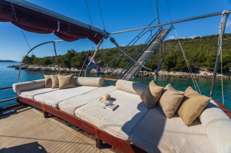 Custom Made Nostra Vita Nostra Vita