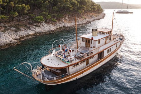 Custom Made Gallant Gallant