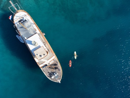 Custom Made Gallant Gallant