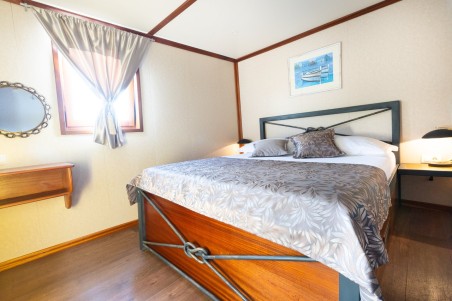 Custom Made Gallant Gallant