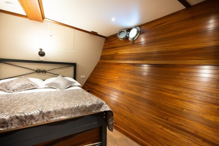 Custom Made Gallant Gallant