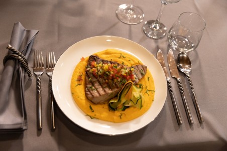 Custom Made Gallant Gallant