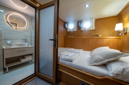 Custom Made M/S Morning Star Morning Star