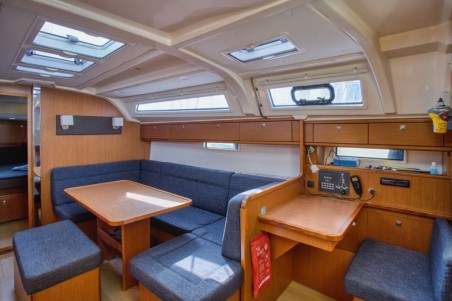 Bavaria Yachtbau Bavaria Cruiser 41 - 3 cab. Ariti