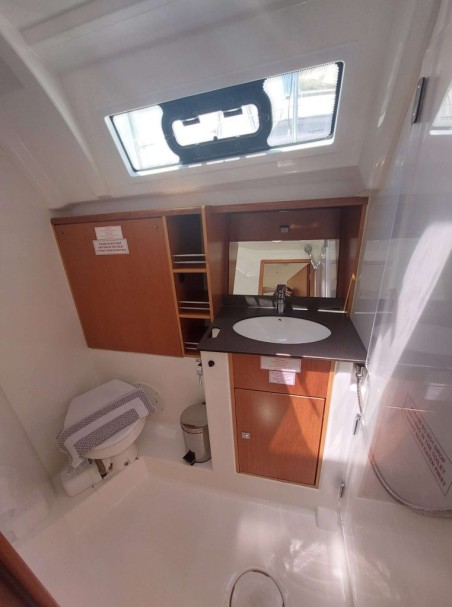 Bavaria Yachtbau Bavaria Cruiser 41 - 3 cab. Nafsika