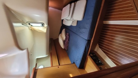 Jeanneau Sun Odyssey 49 Rubra