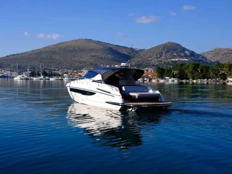 Focus Motor Yachts Focus Power 36 Hard Top Focus 36