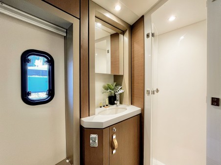 Catana Group Bali 4.6 - 5 + 1 cab. Breezin