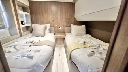 Catana Group Bali 5.4 - 6 + 2 cab. Sea Breeze