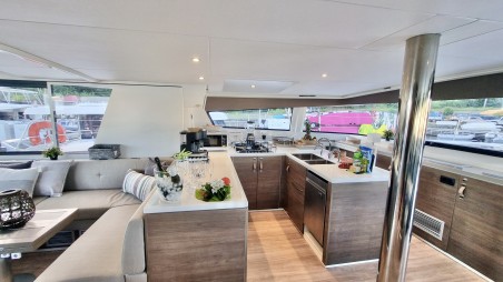 Catana Group Bali 5.4 - 6 + 2 cab. Sea Breeze