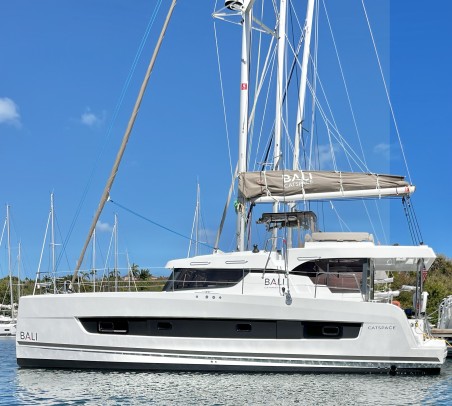 Catana Group Bali Catspace Pinnacle Cat