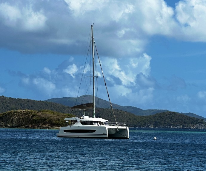 Catana Group Bali Catspace OW Morale Compass