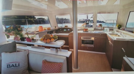 Catana Group Bali Catspace OW Morale Compass