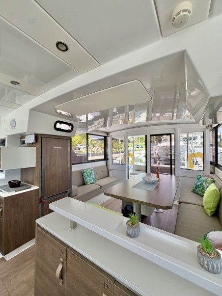 Catana Group Bali Catspace OW Morale Compass