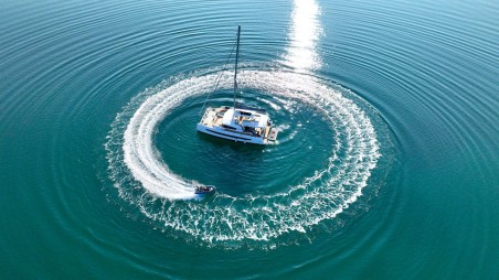 Catana Group Bali 5.4 - 5 + 2 cab Mastermind