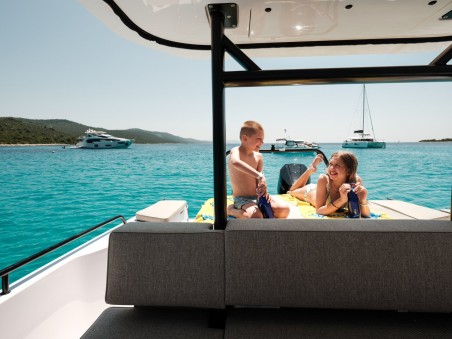 Axopar Axopar 37 Sun Top Axopar 37