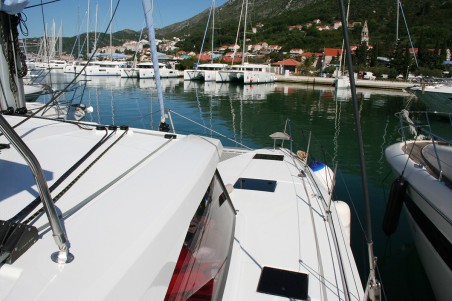 Lagoon-Bénéteau Lagoon 40 - 3 + 2 cab The Dove